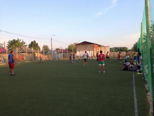 Hilfsprojekt Caramidari September 2015 Kinder Fußballplatz 11